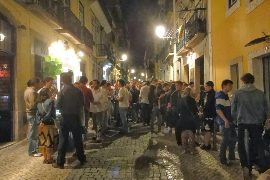 C2 Bairro Alto 18Th Century Beautiful Apartment Lisbon Luaran gambar